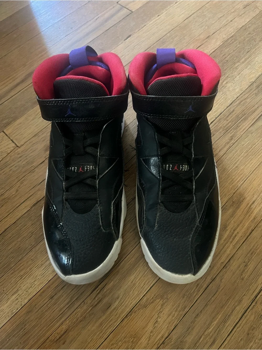 Kids  Air Jordan Jumpman Black High-Top Athletic Shoes size 1.5Y (label 2Y)